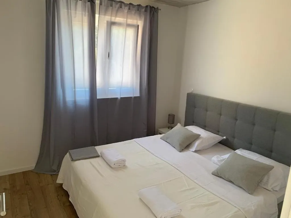 Apartments With A Parking Space Punat, Krk - 22927 Krk Town