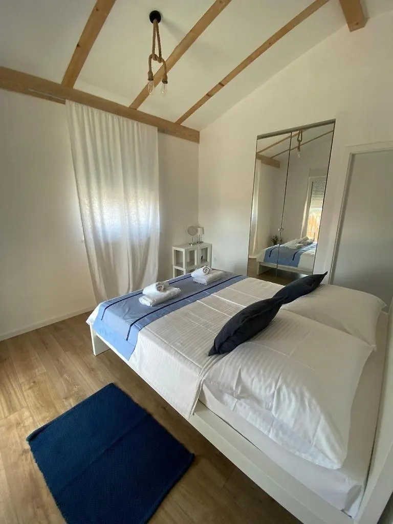Apartments With A Parking Space Punat, Krk - 22927 Krk Town