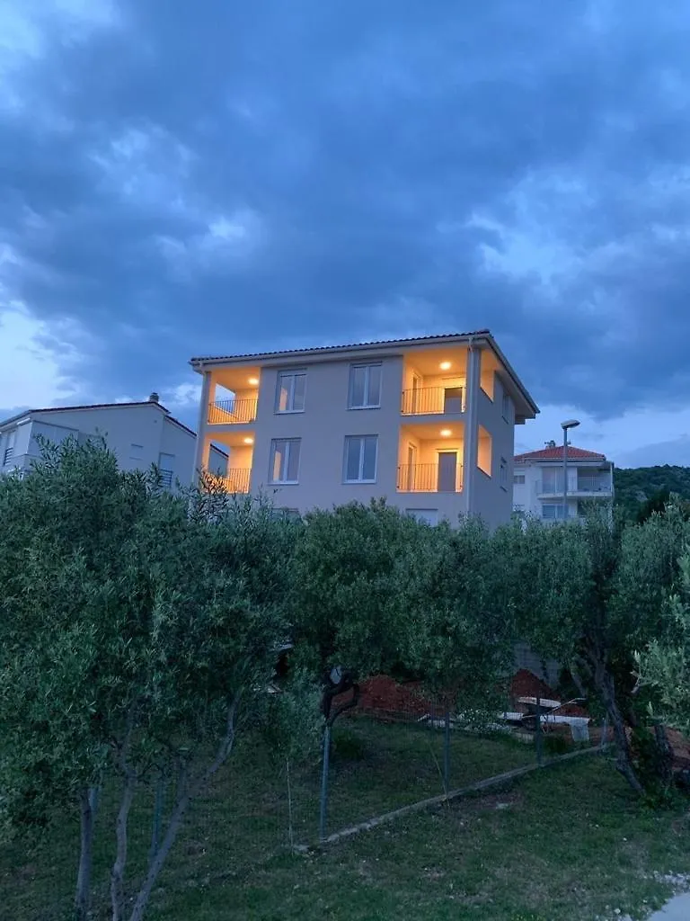 Apartments With A Parking Space Punat, Krk - 22927 Krk Town