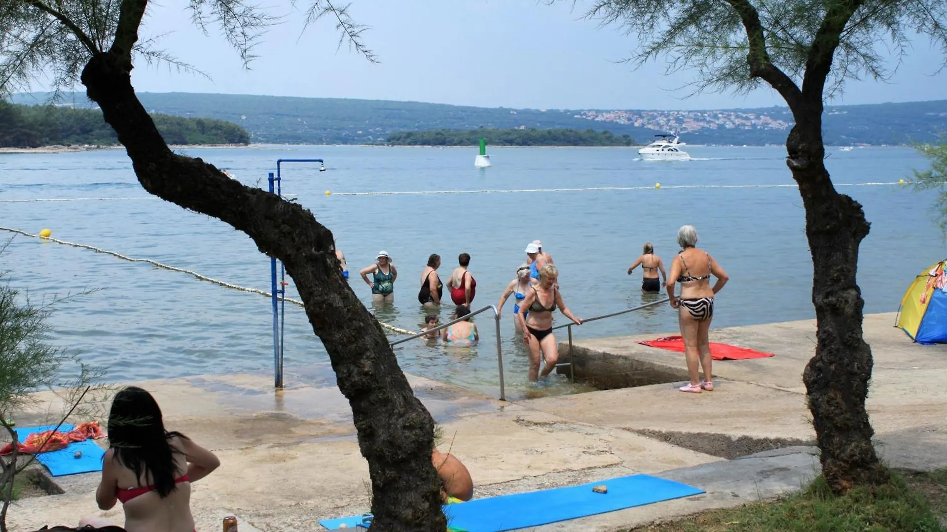 Apartments With A Parking Space Punat, Krk - 22927 Krk Town