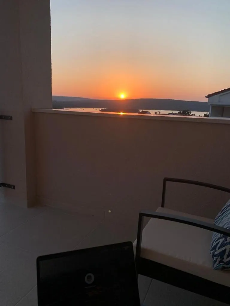 Apartments With A Parking Space Punat, Krk - 22927 Krk Town